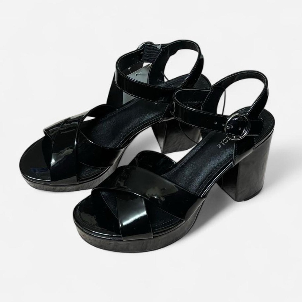 VEGAN PATENT LEATHER BLACK PLATFORM HEELS - H&M
